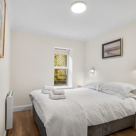 4 Harbour Heights Clifden